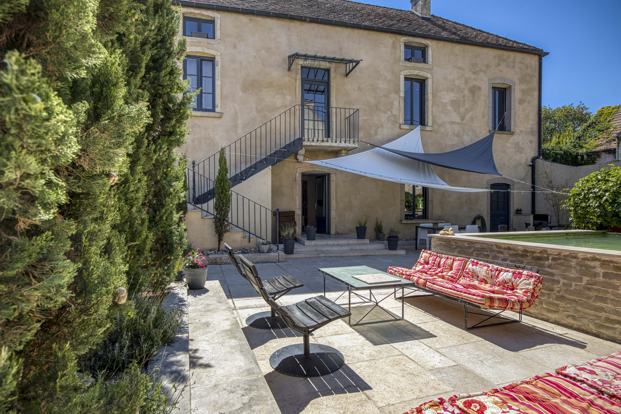 AUX PORTES DE BEAUNE